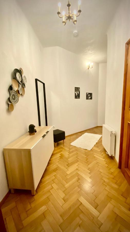 Apartment Im Grunen Леобен Екстер'єр фото