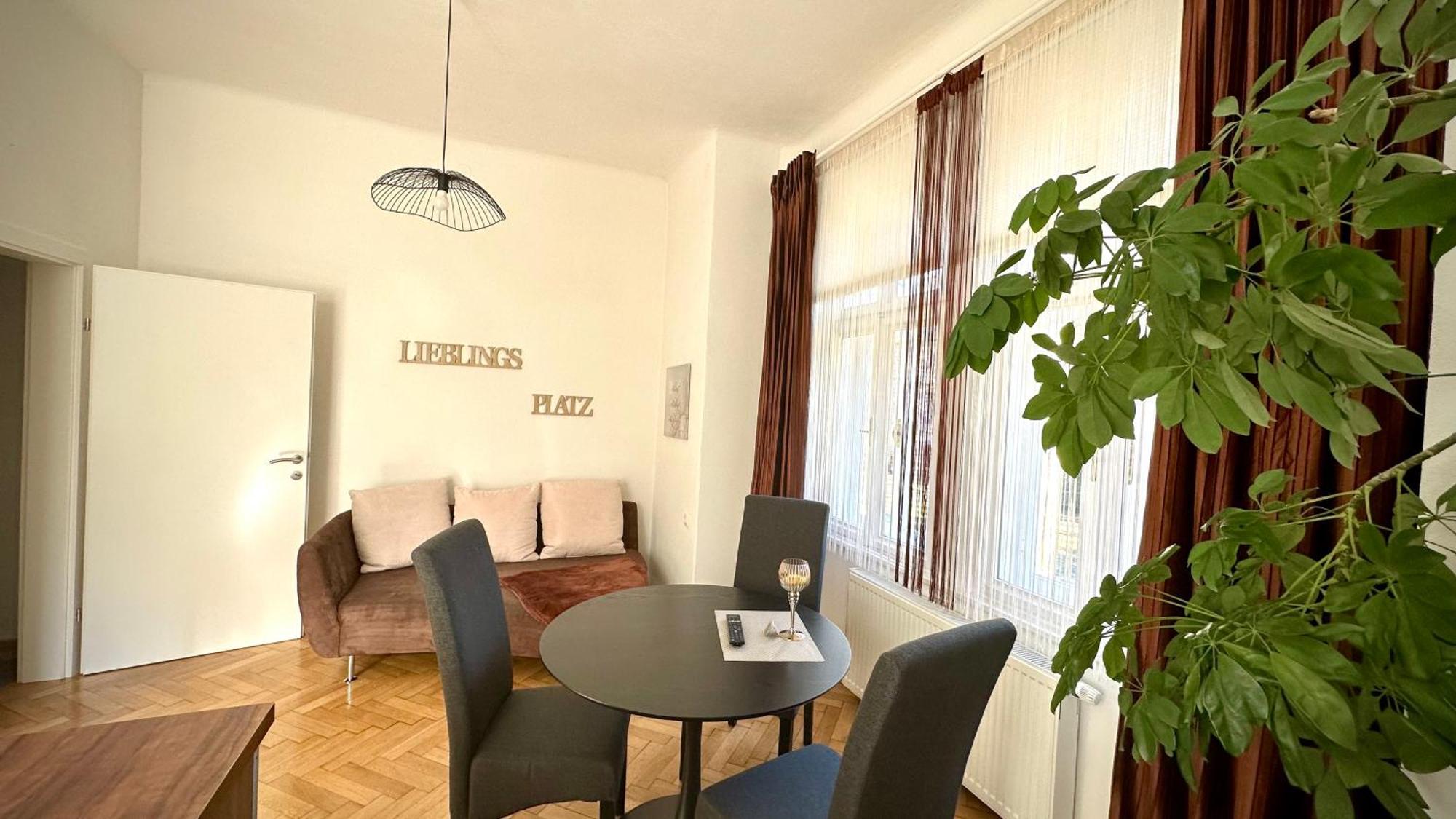 Apartment Im Grunen Леобен Екстер'єр фото